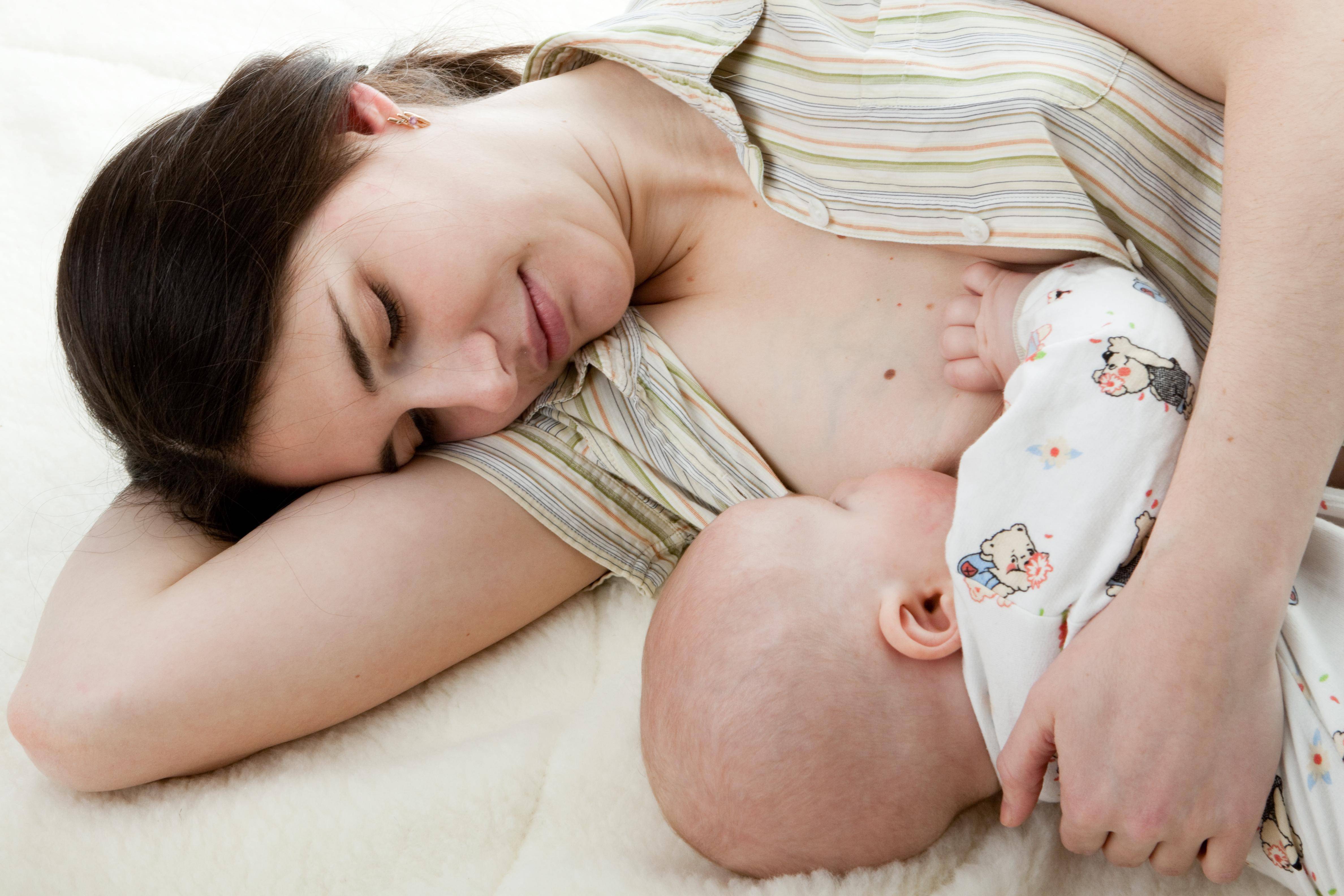 Чем лечить простуду при грудном вскармливании у мамы, можно ли кормить ребенка