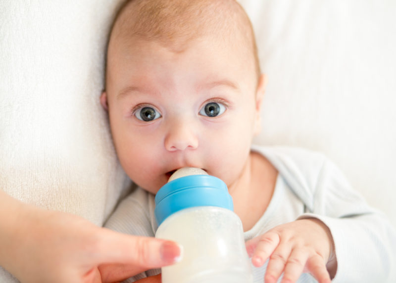 Как научить недоношенного ребенка есть из бутылочки после зонда - о беременности