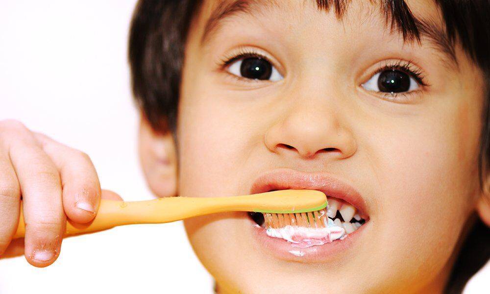 Как научить ребенка чистить зубы и ухаживать за полостью рта? | воспитание ребенка