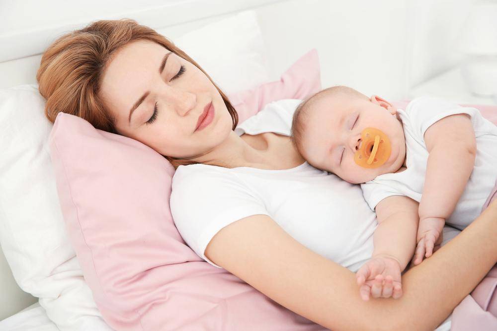 Совместный сон с ребенком – польза или вред
