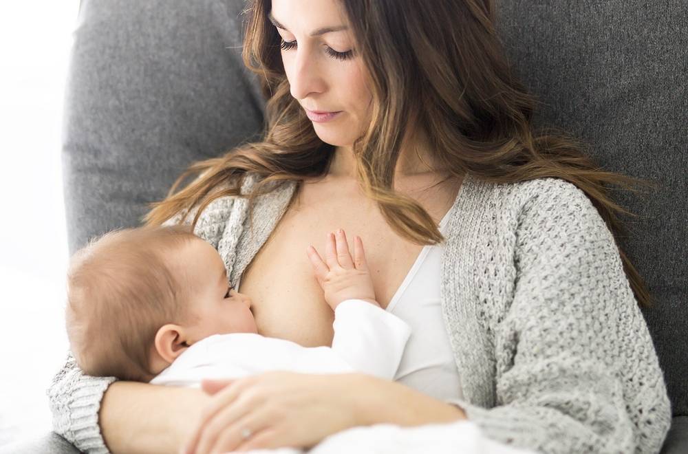 Польза и вред грудного вскармливания для ребенка и мамы, отзывы