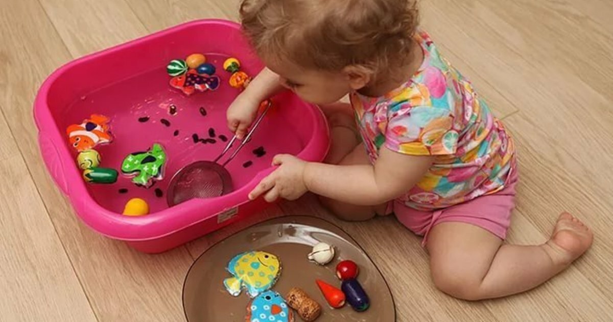 Чем занять ребенка в 2 -3 года. чем заменить игрушки? | не для галочки, а для друзей