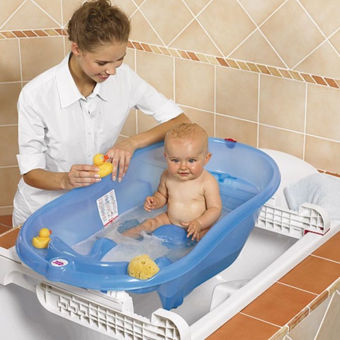 Ванночка для купания новорожденных как правильно выбрать