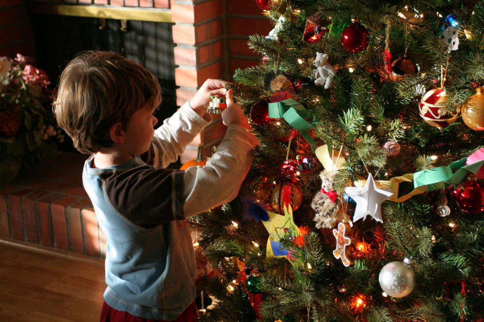 Как украсить елку для маленького ребенка? — журнал "рутвет"