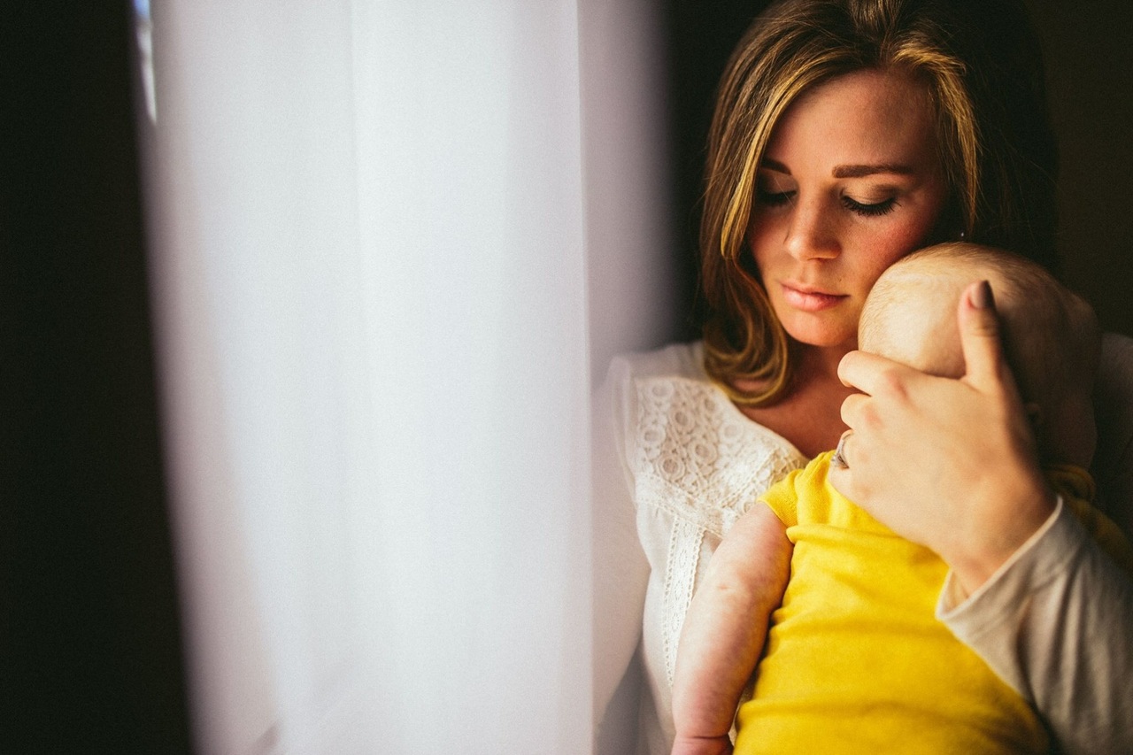 «Я устала быть мамой»: 5 советов по налаживанию жизни с ребенком после года