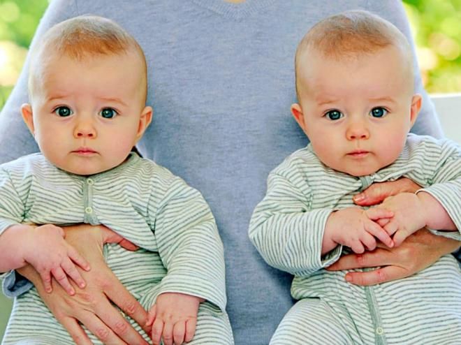 Особенности воспитания двойняшек. взаимоотношения двойняшек и развитие индивидуальности