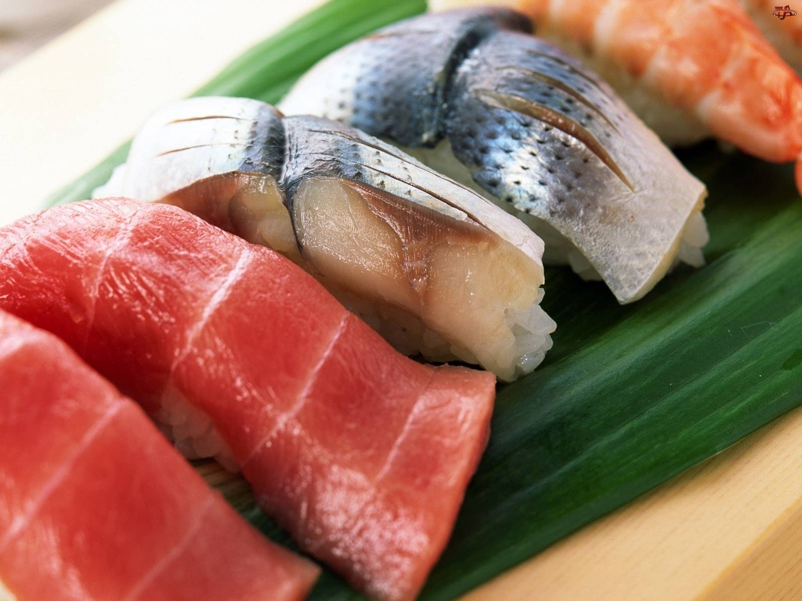 Можно ли суши при грудном вскармливании: все за и против