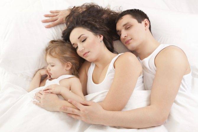 Совместный сон с ребёнком – преимущества и недостатки