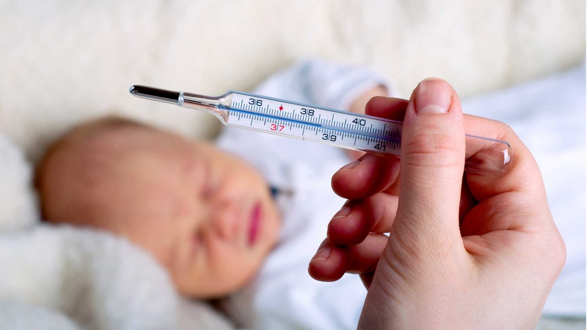 Может ли быть у ребенка температура 37 (38) градусов после прививки от гриппа и что делать если наблюдается повышение у взрослого