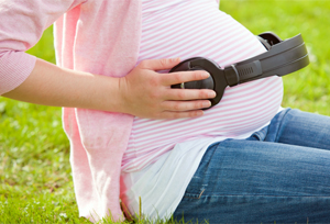 Учись, малыш: 10 правил, как развивать ребенка во время беременности