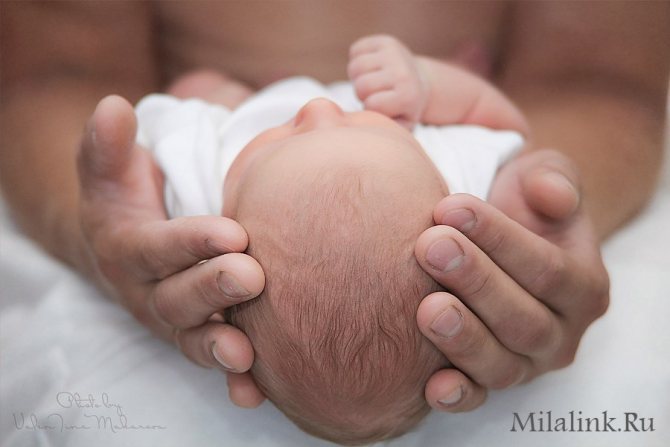 Чем грудничку грозит маленький родничок? стоит ли паниковать родителям? причины и последствия этой физиологической особенности малыша.