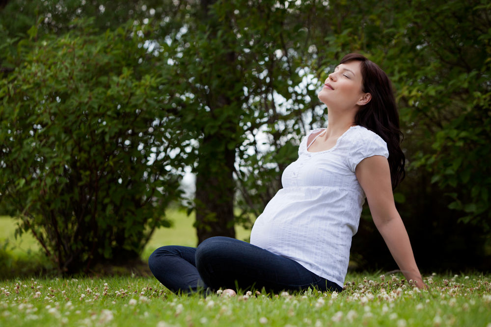 Дыхательная гимнастика для беременных в 1, 2, 3 триместрах: польза и вред для родов