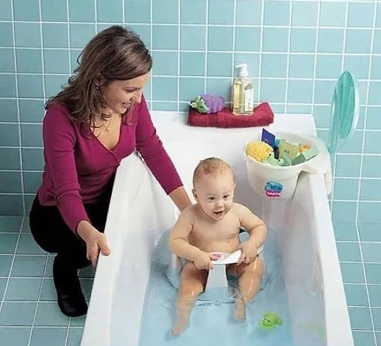 Учим грудничка плавать и нырять: как и когда начинать занятия с новорожденными дома в ванне. много видео инструкций