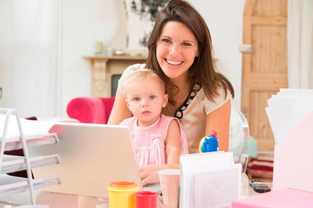 Работа для мам в декрете на дому: топ-35 идей заработка и вакансий