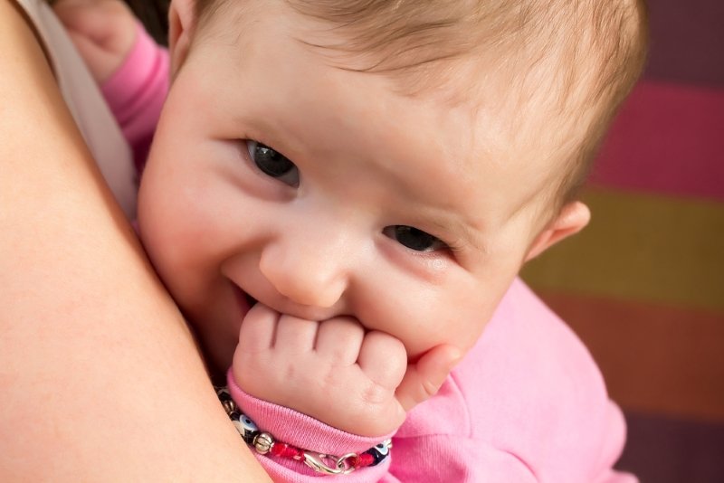 Как отучить ребенка от рук 1 год? | babytut