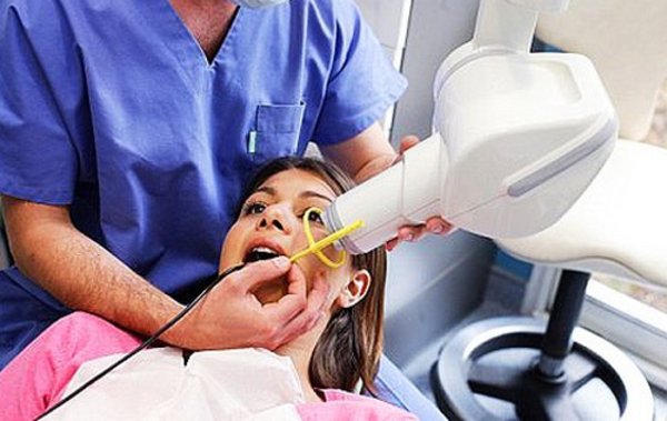 Лечение зубов при грудном вскармливании: мнение комаровского о посещении стоматолога  во время лактации, можно ли при гв проводить обезболивание и как его делать?