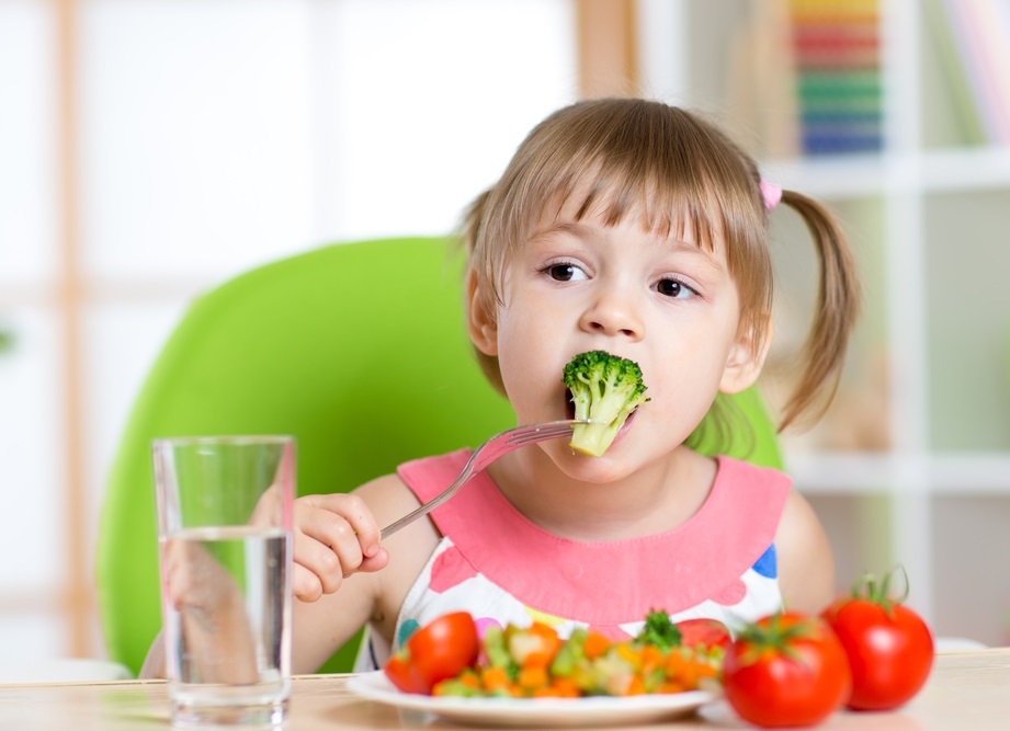Как приучить ребенка к правильному питанию: 5 советов. здоровые пищевые привычки
