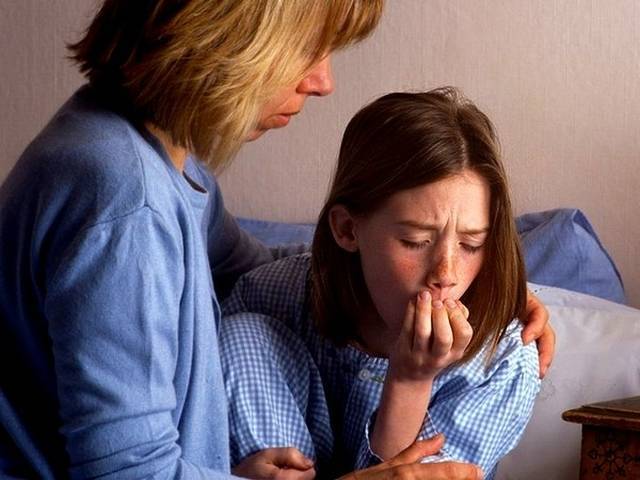 Как можно остановить приступ кашля у ребенка?