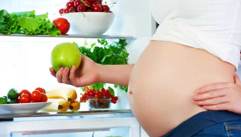 Прием витаминов во время беременности – а, в, с, d, е… все разложим по триместрам