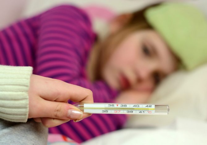 Когда встречается температура у ребенка после прививки? что при этом делать?
