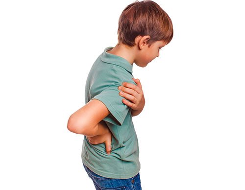 Что делать, если ребенок жалуется на боль в пояснице или спине, какие могут быть причины дискомфорта?