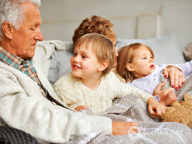 Влияние бабушек и дедушек на воспитание детей | статьи академии smartum | блог