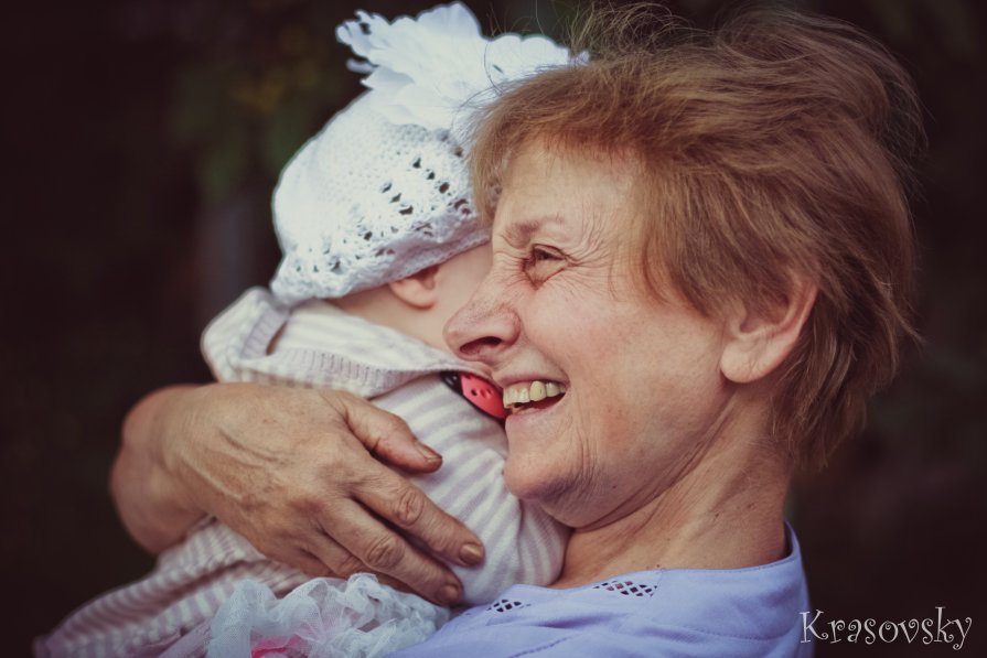 Токсичные бабушки: кто они такие и как с ними справляться