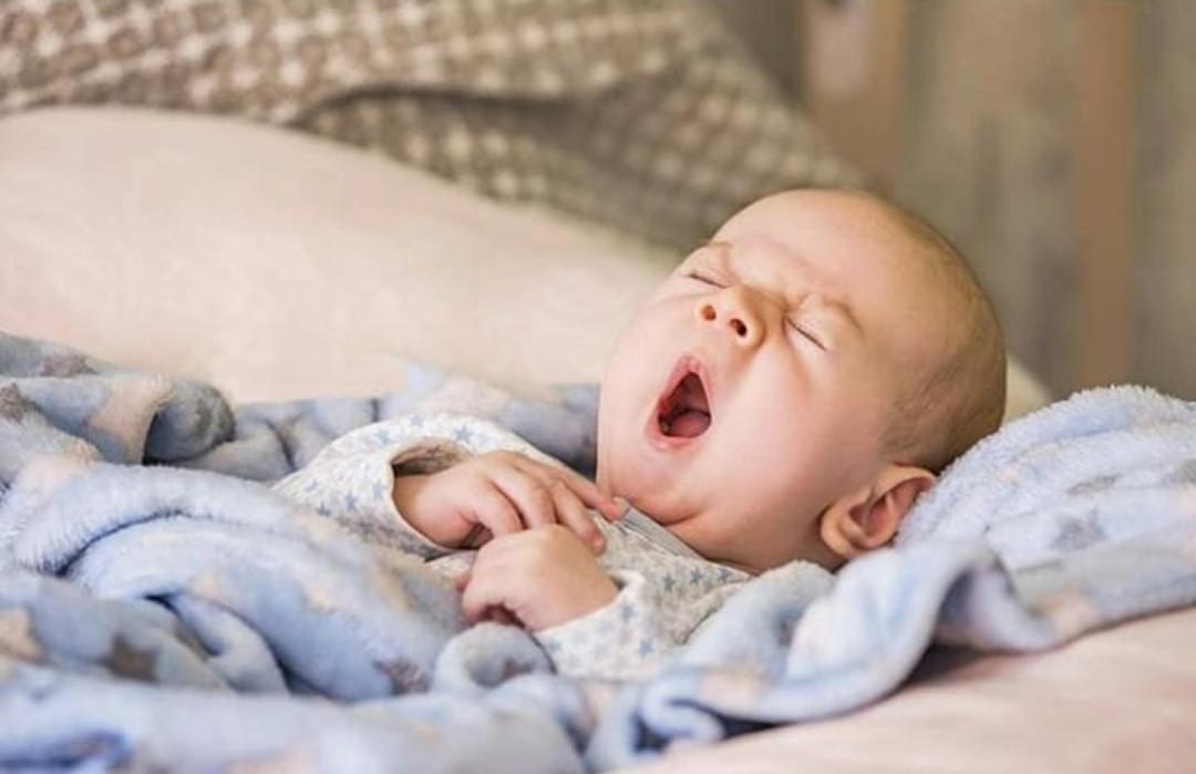 Новорожденный много спит | уроки для мам