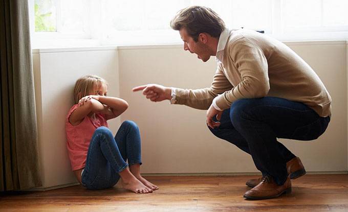 Можно ли бить ребенка: правила для мамы и папы