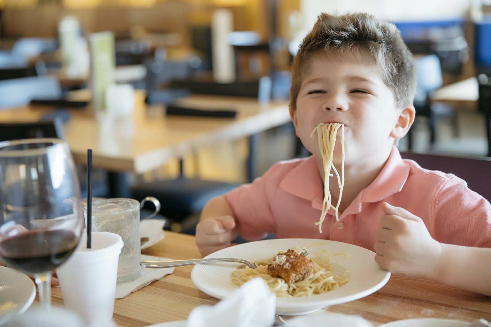 И родителям вкусно, и детям нескучно: топ-5 хабаровских ресторанов с детскими уголками - amurmedia