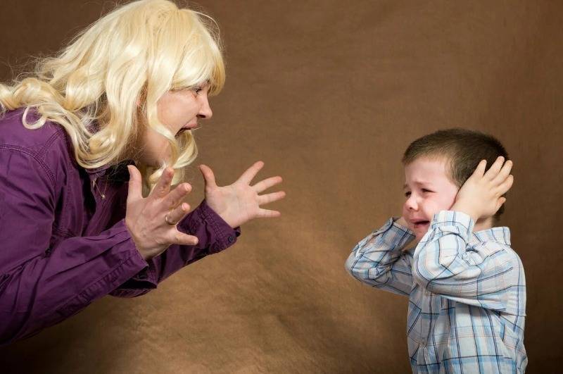 Как отучить ребенка кричать?