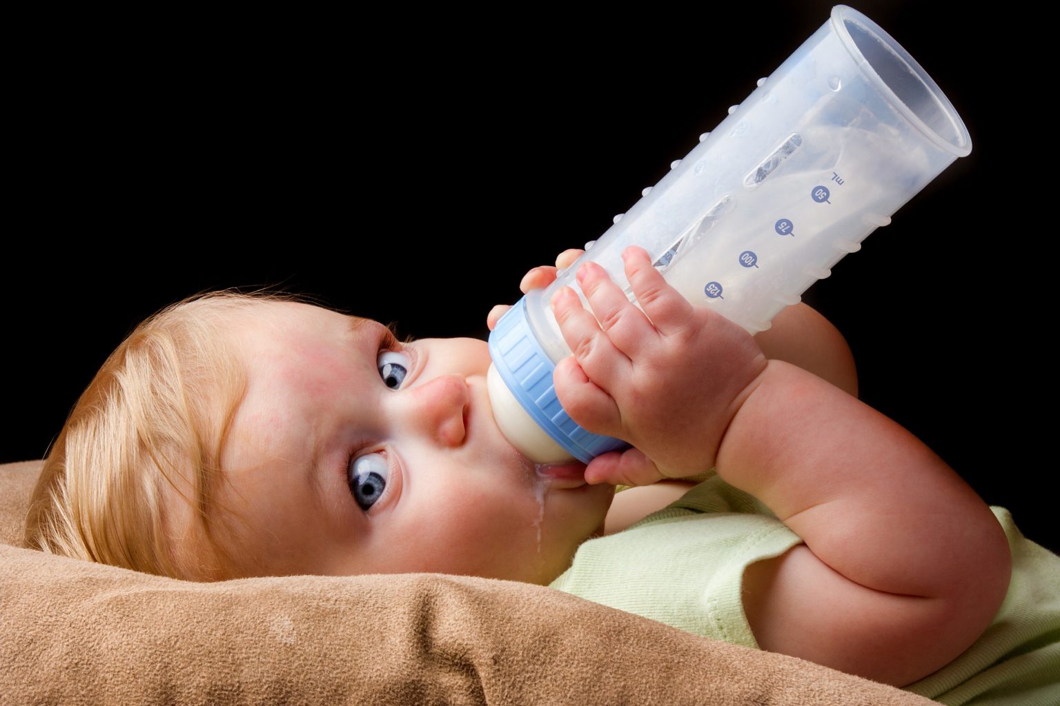 Как отучить ребенка от ночных кормлений из бутылочки: комаровский