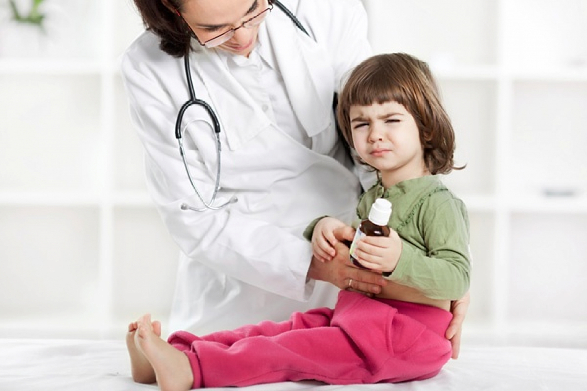 Изжога у ребенка: причины, симптоматика, диагностика, лечение, профилактика, возможные осложнения, отзывы мам - здоровая семья