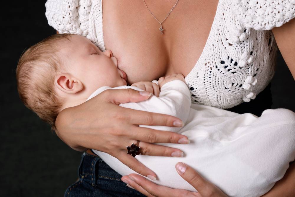 Преимущества грудного вскармливания для ребенка и матери, недостатки лактации