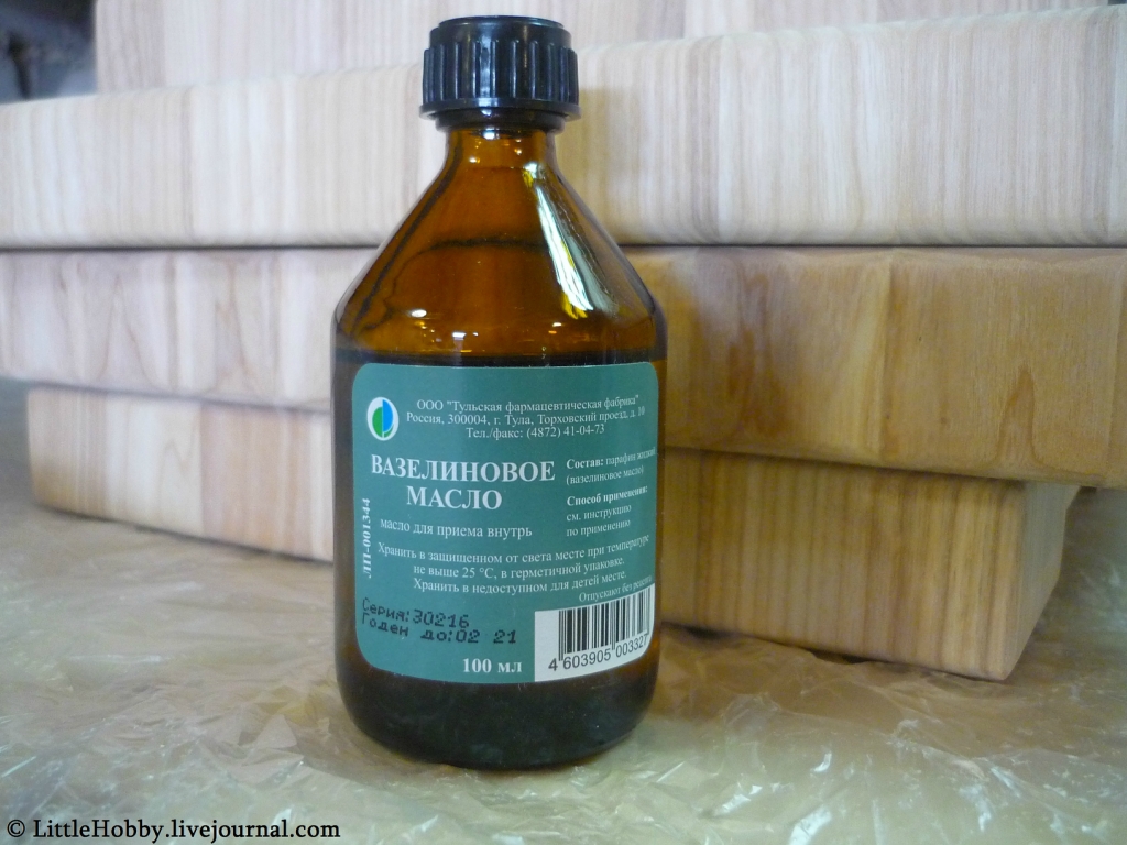Вазелиновое масло или жидкий парафин для новорожденного: правила наружного и внутреннего применения