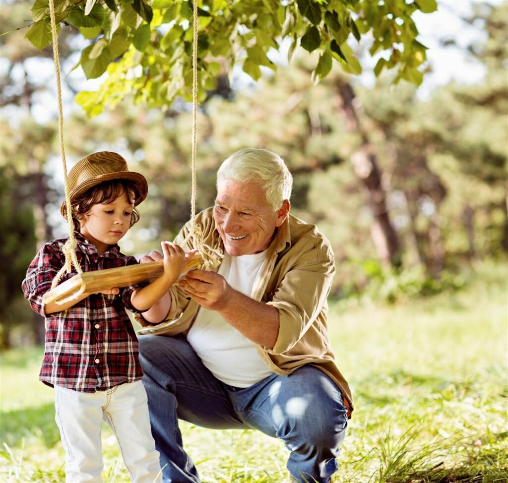 Бабушки и внуки: как правильно построить отношения