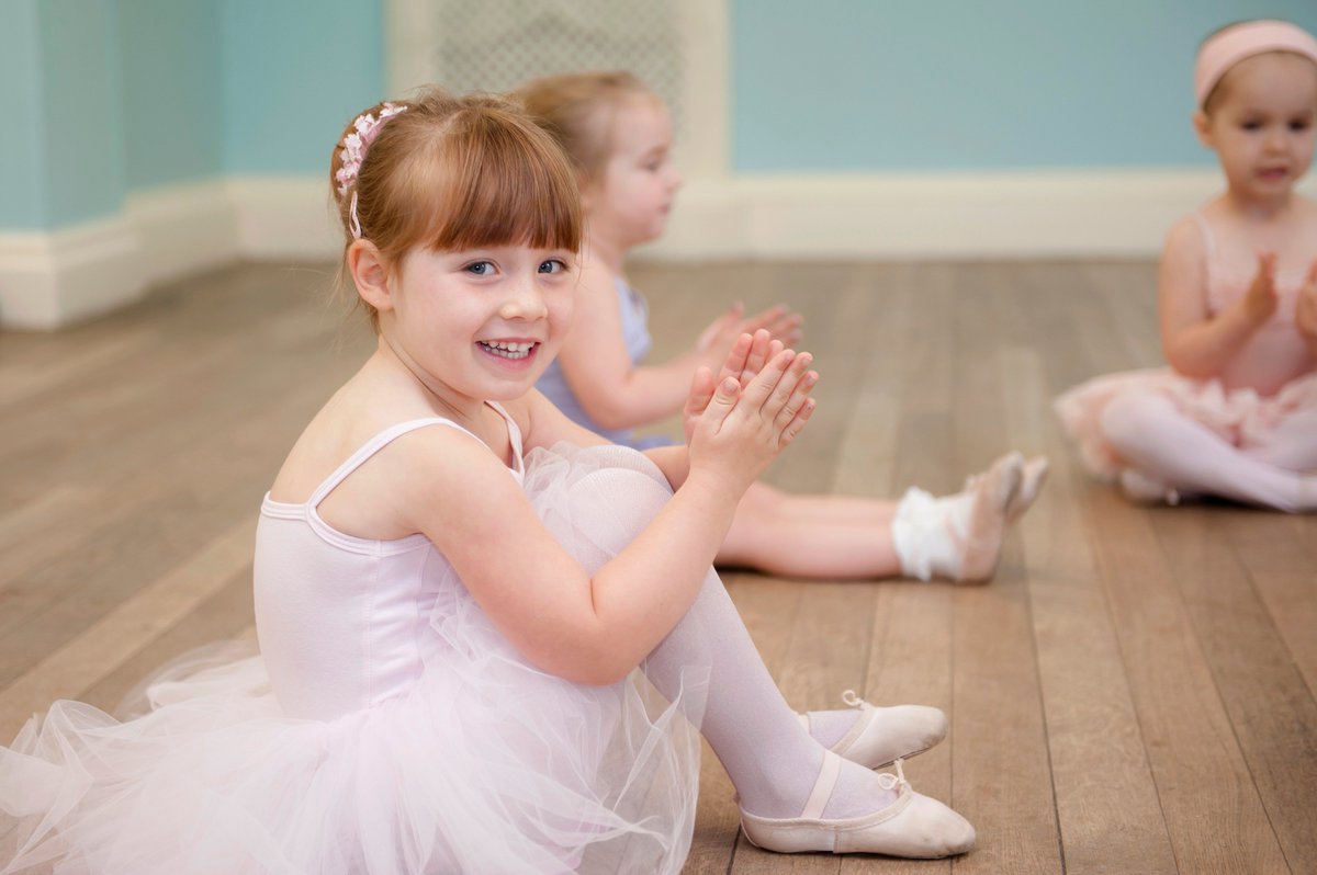 Спортивные бальные танцы для детей: с какого возраста и какая польза