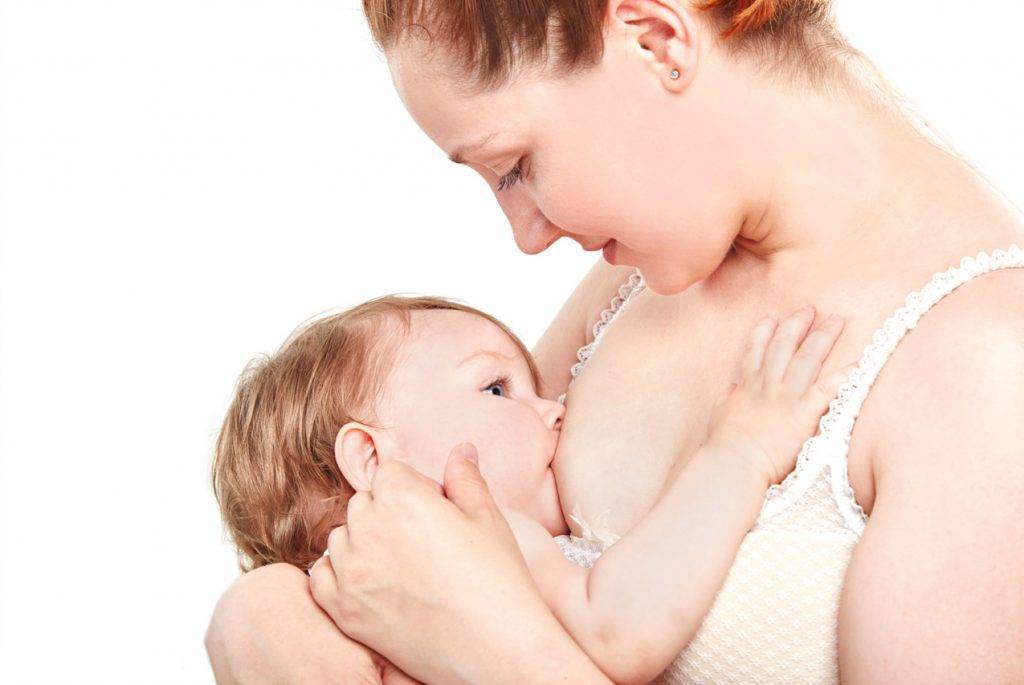 Преимущества грудного вскармливания для ребенка и матери
